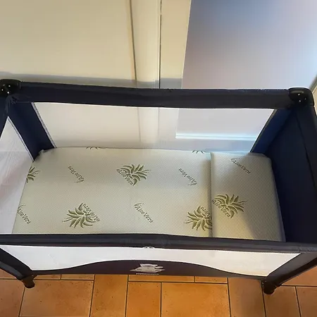 Casa Via De Rosa アパート